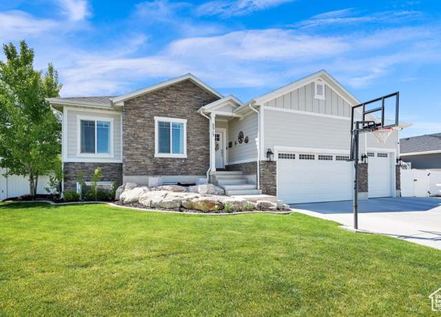 Property at 2515 W 3375 S, West Haven, UT 84401, 5 beds, 3 baths