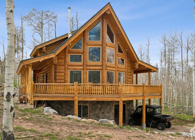 Property at 1085 Moose Hollow Rd, Robertson, WY 82944, 5 beds, 3.5 baths