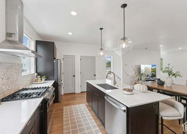 Property at 474 E Alice Way, Layton, UT 84041, 3 beds, 3 baths