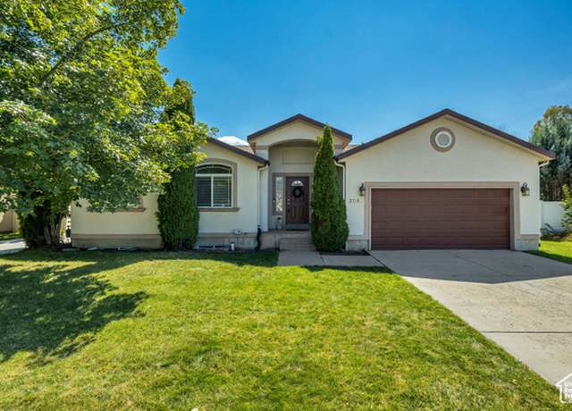 Property at 204 E Dakota Dr, Springville, UT 84663, 5 beds, 3 baths