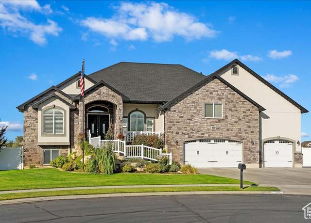 Property at 4987 S 5400 W, Hooper, UT 84315, 7 beds, 4.5 baths