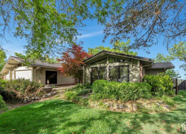 Property at 3223 Apache Ln, Provo, UT 84604, 5 beds, 3.5 baths