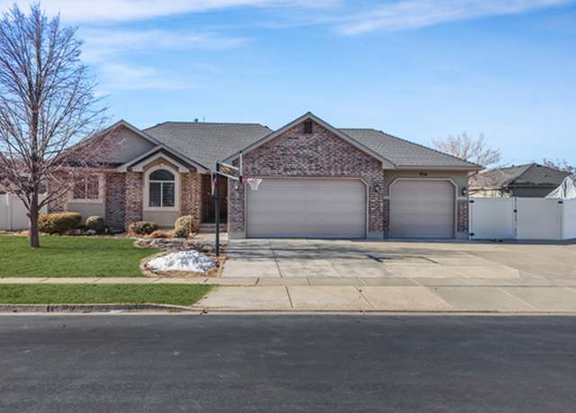 Property at 956 S 1525 W, Syracuse, UT 84075, 6 beds, 3 baths
