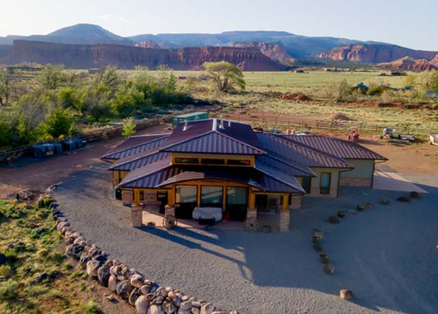 Property at 630 W 150 S, Torrey, UT 84775, 3 beds, 2 baths