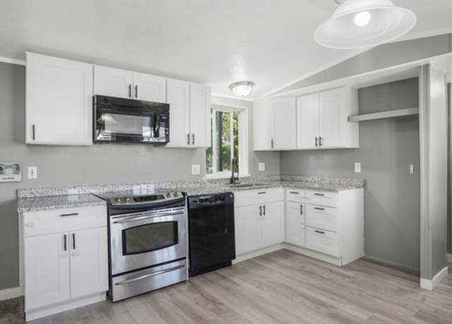 Property at 193 Darlington Way #193, Layton, UT 84041, 3 beds, 2 baths