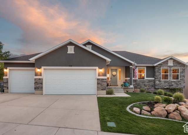 Property at 104 S 1250 E, Santaquin, UT 84655, 5 beds, 2 baths