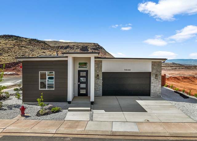 Property at 1044 E Coyote Crest Dr, Washington, UT 84780, 3 beds, 2 baths