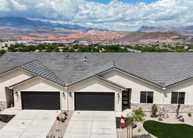 Property at 2092 W 320 S, Hurricane, UT 84737, 3 beds, 2.5 baths