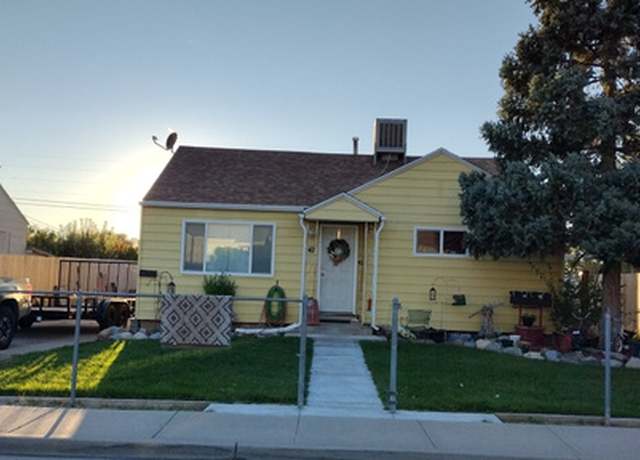Property at 47 Villa Dr, Clearfield, UT 84015, 4 beds, 2 baths