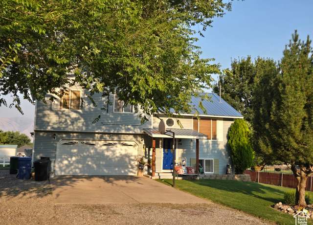 Property at 136 S 200 W, Wellsville, UT 84339, 3 beds, 2 baths