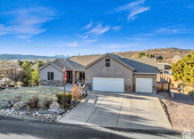 Property at 1110 W Emerald Dr, St. George, UT 84770, 5 beds, 3.5 baths