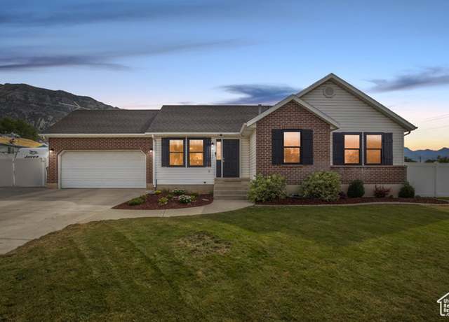Property at 1122 N 200 W, Pleasant Grove, UT 84062, 3 baths