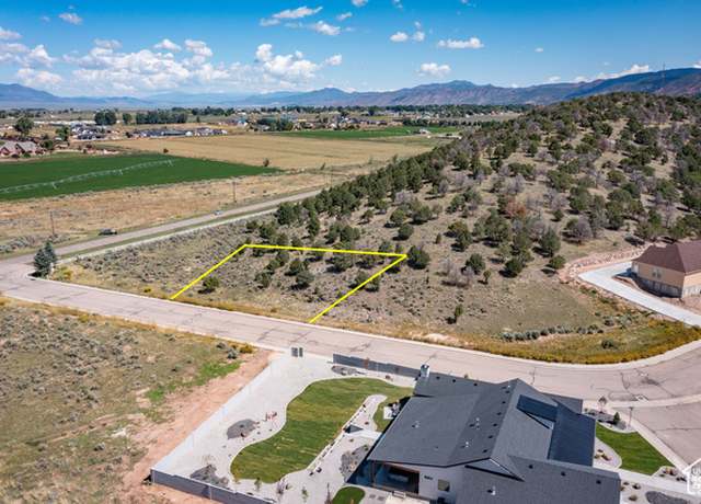 Property at 701 S Heritage Dr #33, Parowan, UT 84761