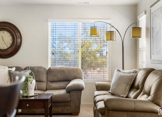 Property at 1000 E Bluffview Dr #110, Washington, UT 84780, 3 beds, 2.5 baths