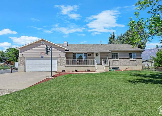 Property at 3966 W 2200 N, Plain City, UT 84404, 6 beds, 3 baths