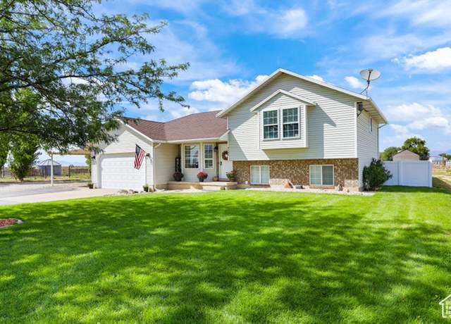 Property at 4288 W 3600 N, Plain City, UT 84404, 3 beds, 2 baths