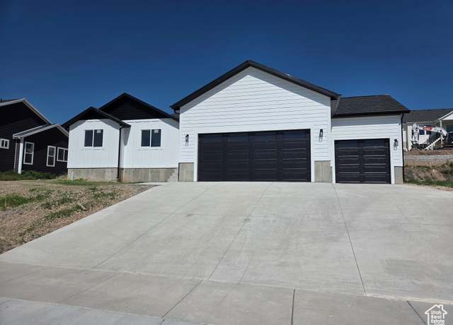 Property at 640 S 1030 E, Smithfield, UT 84335, 3 beds, 2 baths