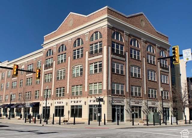 Property at 4276 S Main St W #210, Murray, UT 84107, 2 beds, 2 baths
