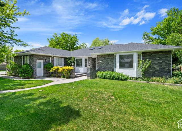 Property at 13294 S Trail Rider Cir E, Draper, UT 84020, 5 beds, 5 baths