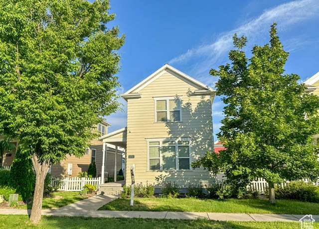 Property at 5023 W Currant Dr S, South Jordan, UT 84009, 3 beds, 2.5 baths