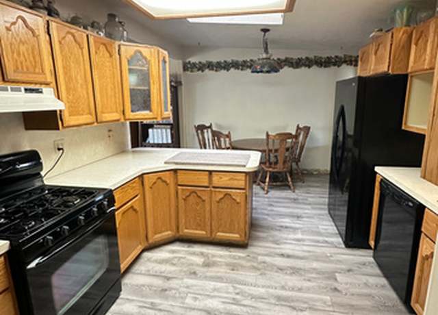 Property at 2587 W 5750 S, Roy, UT 84067, 4 beds, 2 baths