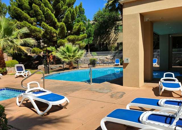 Property at 225 N Country Ln #5, St. George, UT 84770, 3 beds, 2 baths