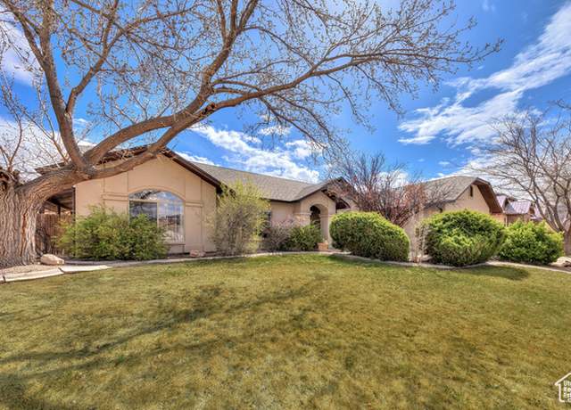 Property at 2271 S Rio Verde, Moab, UT 84532, 4 beds, 2.5 baths