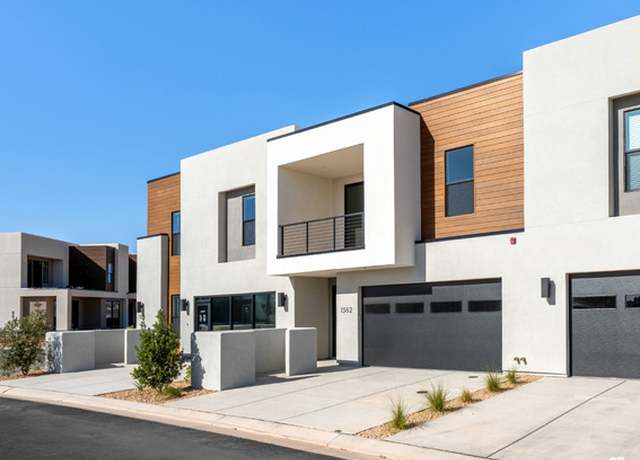 Property at 1362 N Sonrisa St, Washington, UT 84780, 4 beds, 4.5 baths