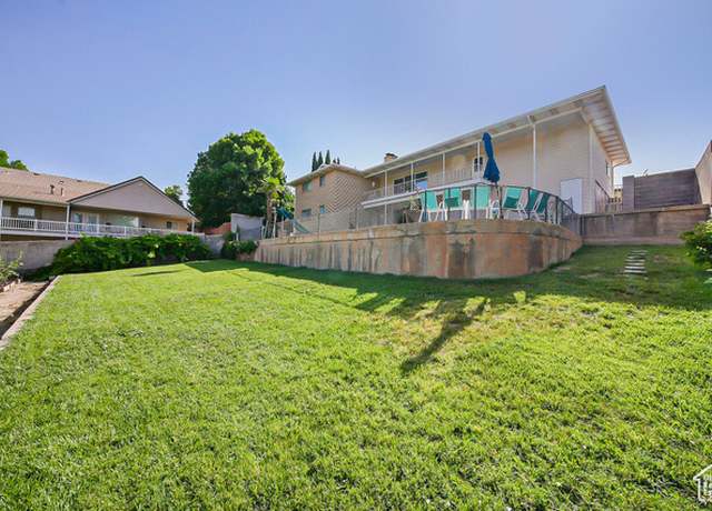 Property at 722 Staheli Dr, Washington, UT 84780, 6 beds, 3 baths