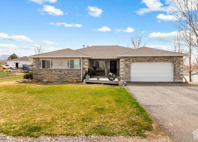 Property at 170 E 400 N, Mt Pleasant, UT 84647, 5 beds, 3.5 baths