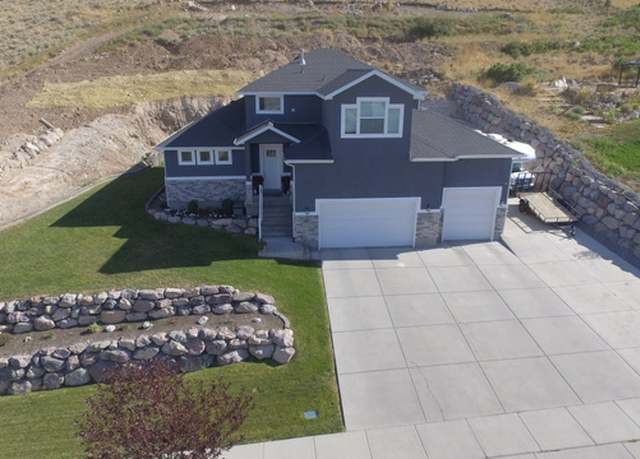 Property at 6057 W Herriman View Way, Herriman, UT 84096, 6 beds, 4 baths