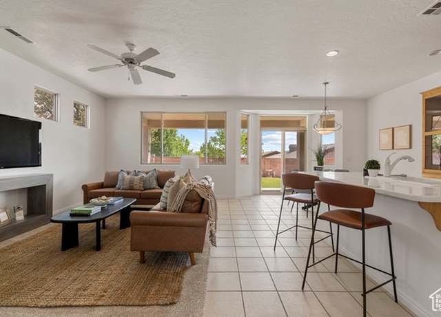 Property at 3414 E Willow Springs Dr, Washington, UT 84780, 3 beds, 2 baths
