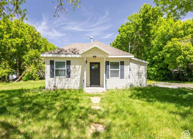 Property at 260 W 300 S, Hyrum, UT 84319, 2 beds, 1 bath