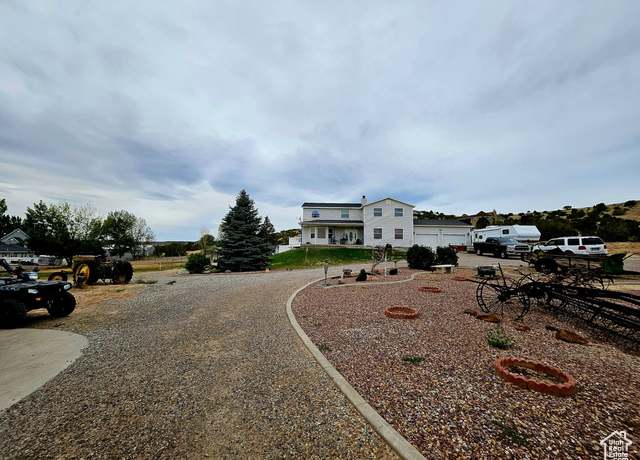 Property at 2741 N 2500 W, Vernal, UT 84078, 6 beds, 3.5 baths