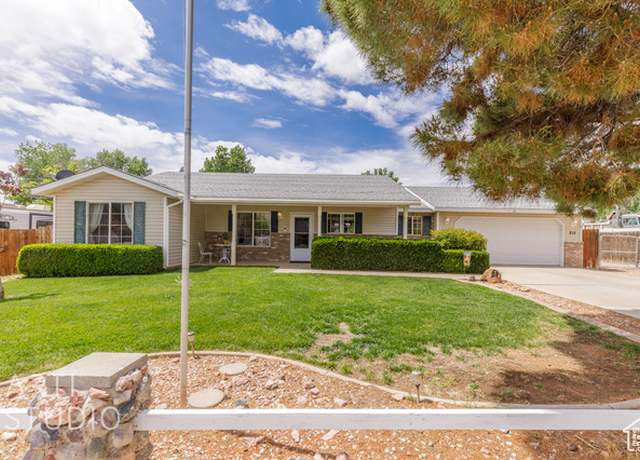 Property at 215 N 470 W, La Verkin, UT 84745, 3 beds, 2.5 baths