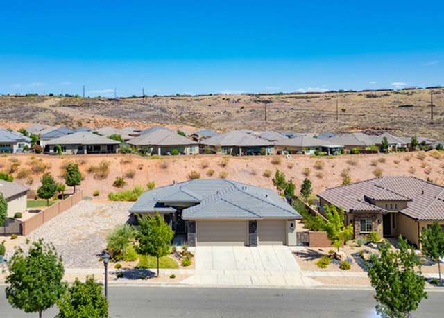 Property at 596 N Sage Crest Dr, Washington, UT 84780, 3 beds, 2 baths