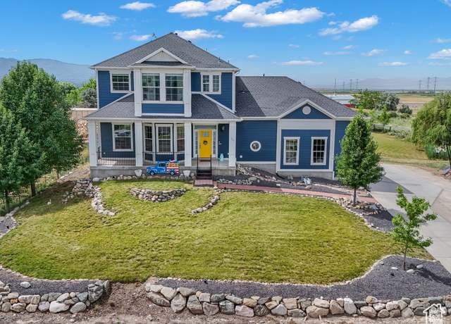 Property at 721 W Glovers Ln, Farmington, UT 84025, 4 beds, 2.5 baths