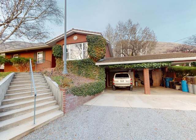 Property at 1525 E 200 S, Pleasant Grove, UT 84062, 6 beds, 3.5 baths