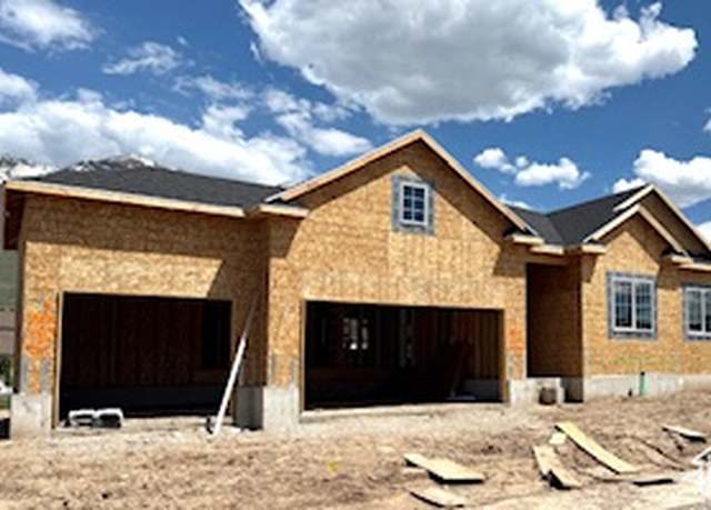 Property at 1065 S 3170 E #204, Spanish Fork, UT 84660, 4 beds, 2 baths