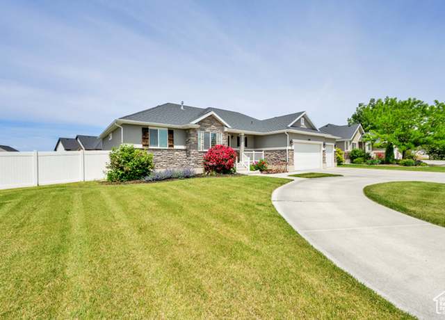Property at 3348 W 2300 N, Clinton, UT 84015, 6 beds, 3 baths