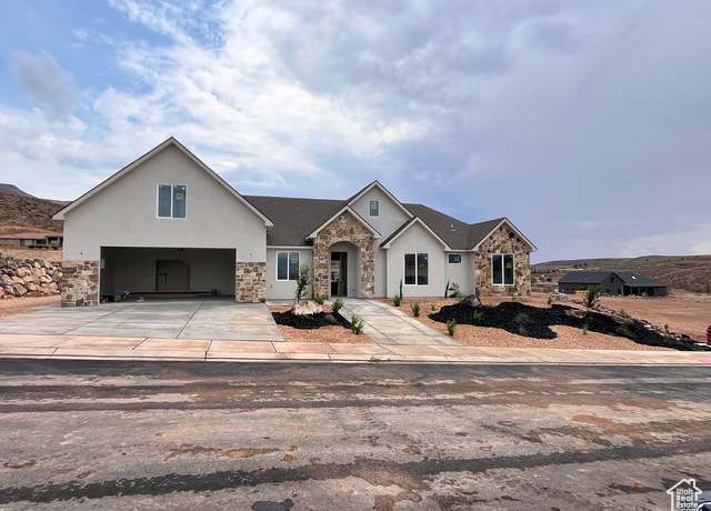 Property at 1037 W 3250 S, Hurricane, UT 84737, 5 beds, 4 baths