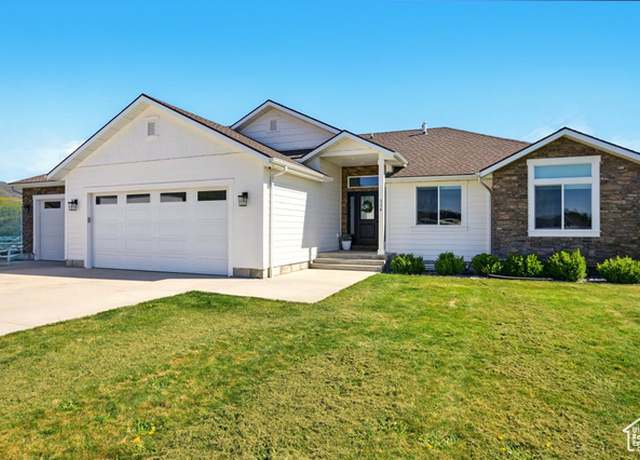 Property at 114 E 9500 S, Paradise, UT 84328, 6 beds, 3.5 baths