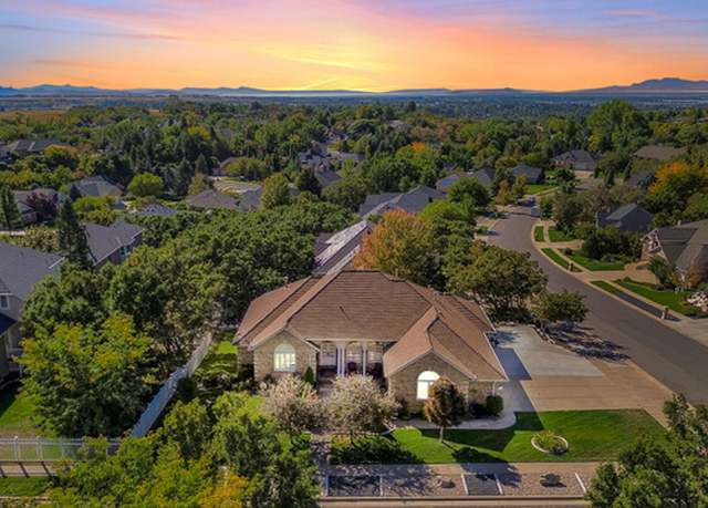 Property at 5267 Arapaho Dr, Ogden, UT 84403, 4 beds, 2.5 baths