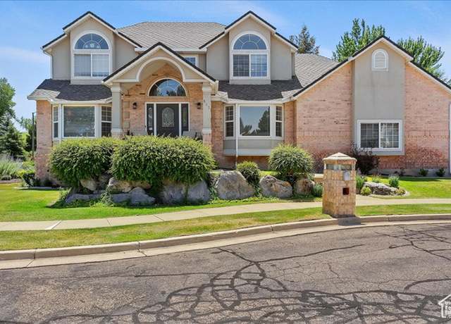Property at 567 W 3950 S, Riverdale, UT 84405, 4 beds, 3.5 baths
