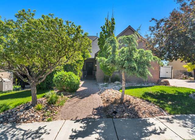 Property at 2274 S Browning Dr, Saratoga Springs, UT 84045, 7 beds, 5.5 baths