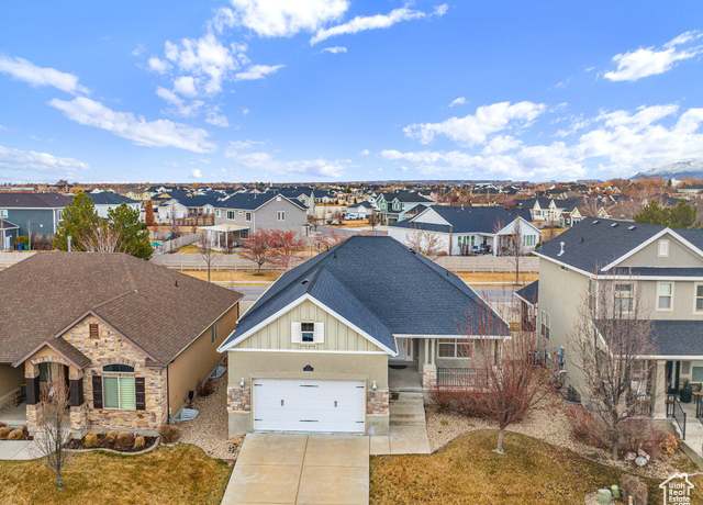 Property at 831 W Saddlebrook Dr S, Kaysville, UT 84037, 4 beds, 3 baths