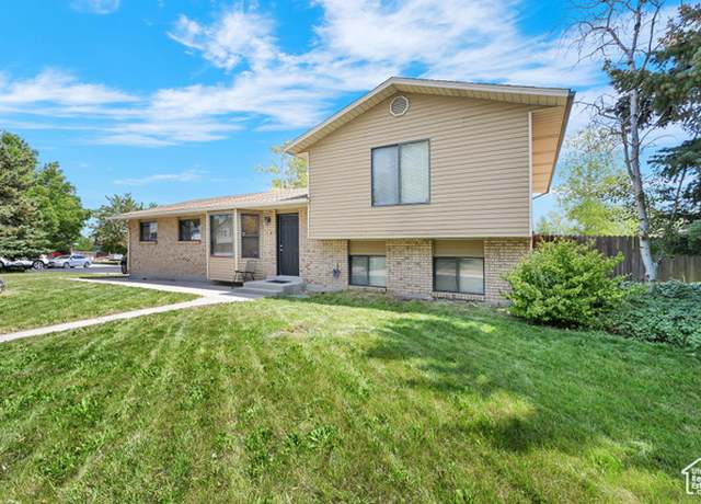 Property at 4891 W Calyx Cir, West Jordan, UT 84081, 3 beds, 1.5 baths