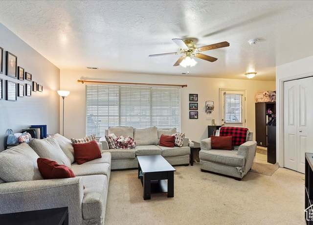 Property at 1031 E Sara Ln, Ogden, UT 84404, 3 beds, 2.5 baths