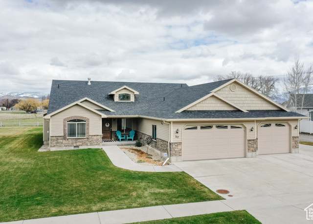 Property at 787 S 2nd W, Preston, ID 83263, 4 beds, 2.5 baths