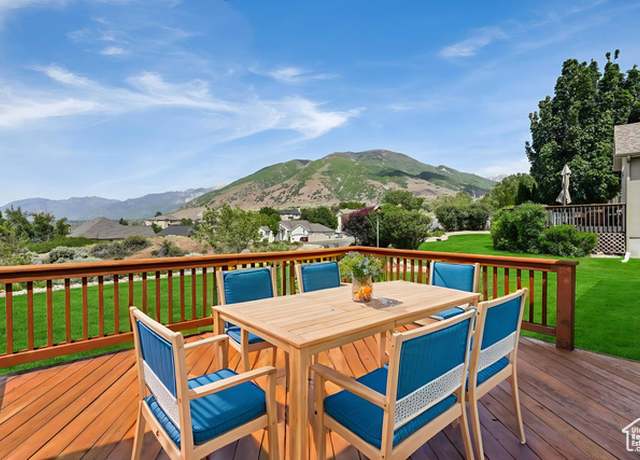 Property at 1267 E Hickenlooper Way S, Draper, UT 84020, 7 beds, 4 baths